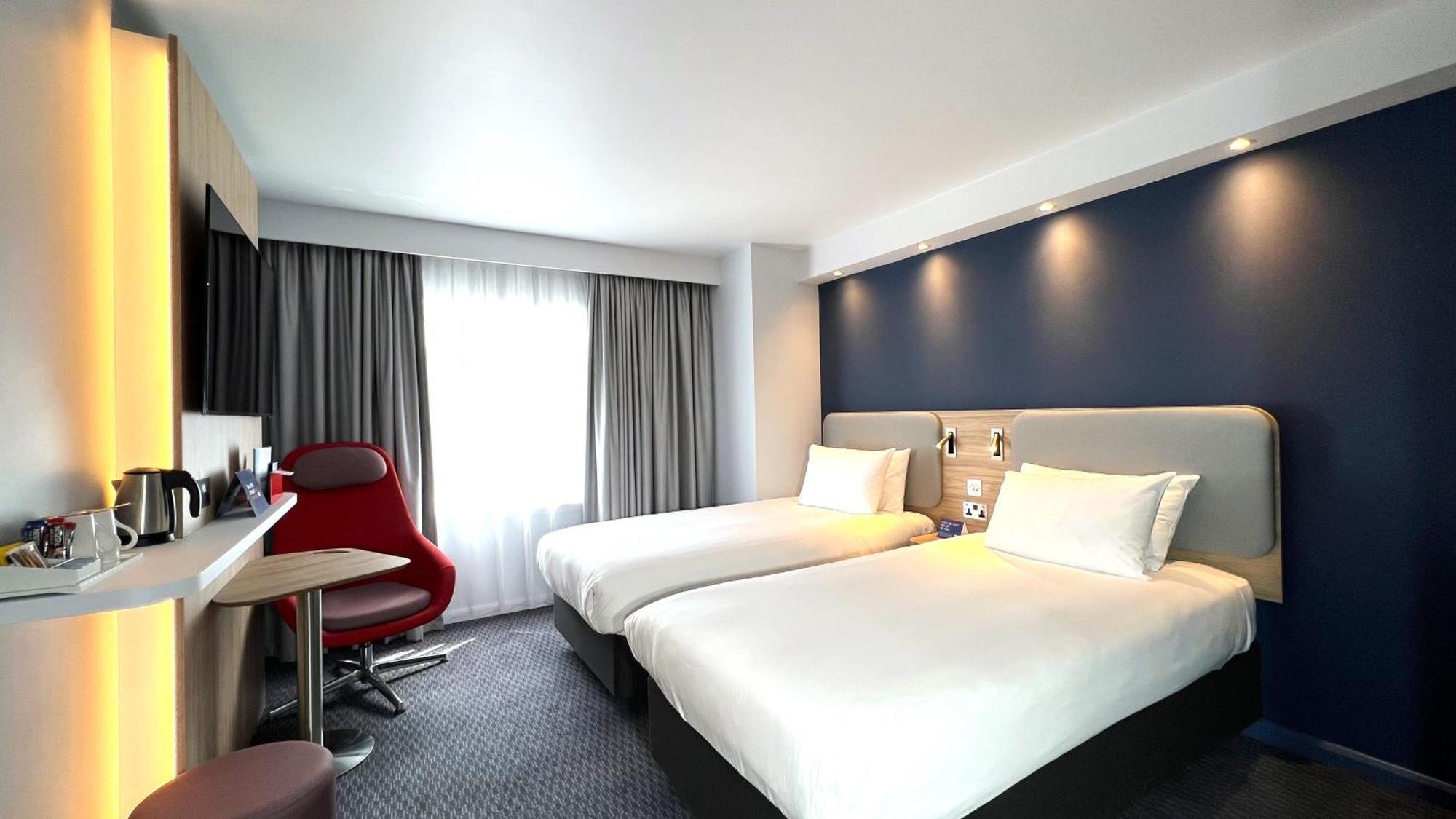 Holiday Inn Express Windsor By Ihg Kültér fotó
