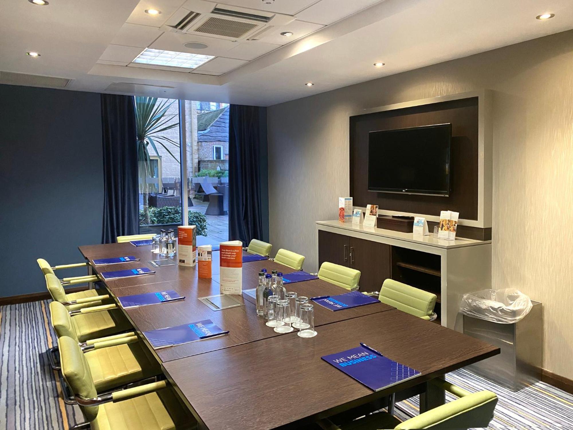 Holiday Inn Express Windsor By Ihg Kültér fotó