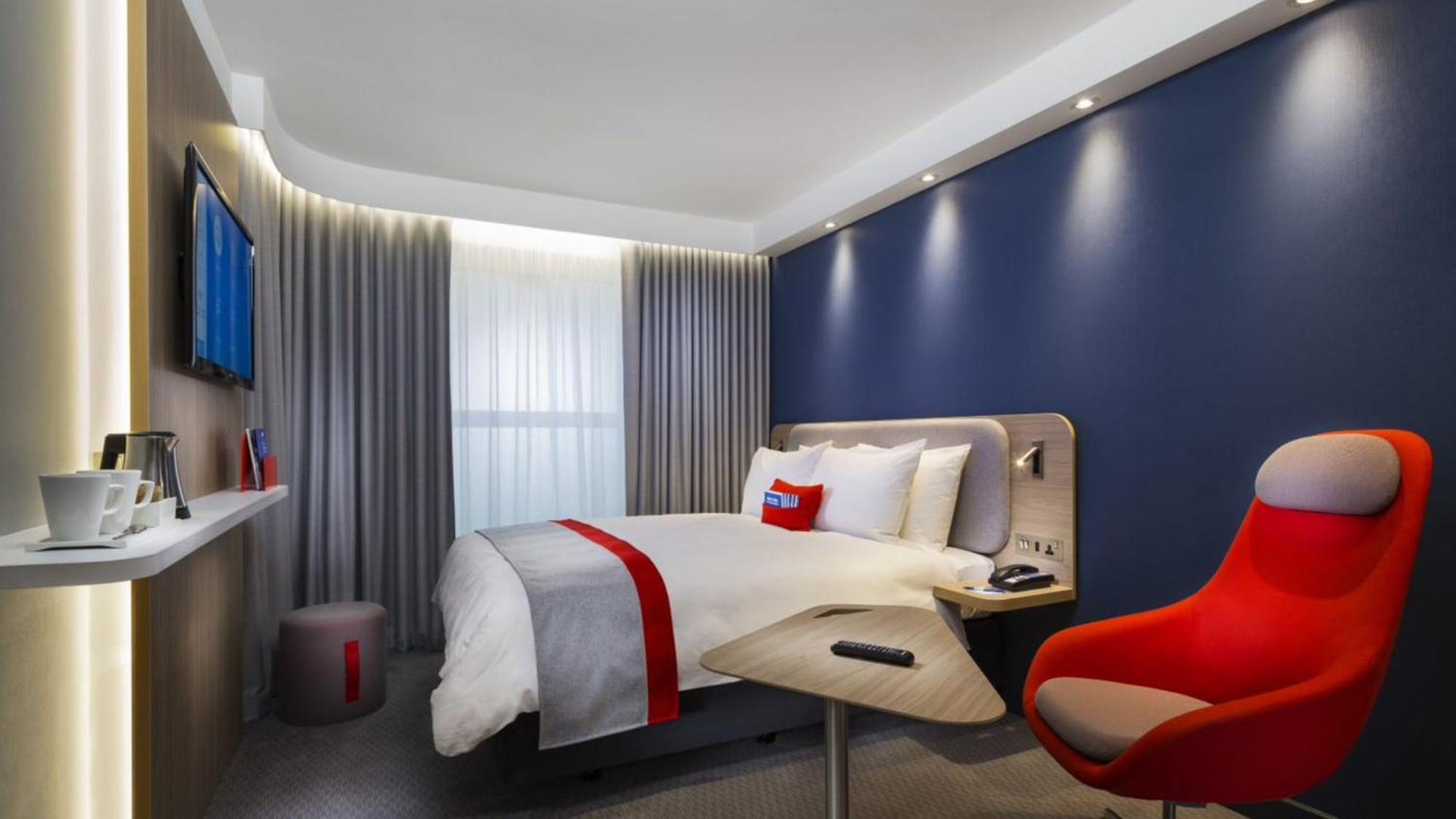 Holiday Inn Express Windsor By Ihg Kültér fotó