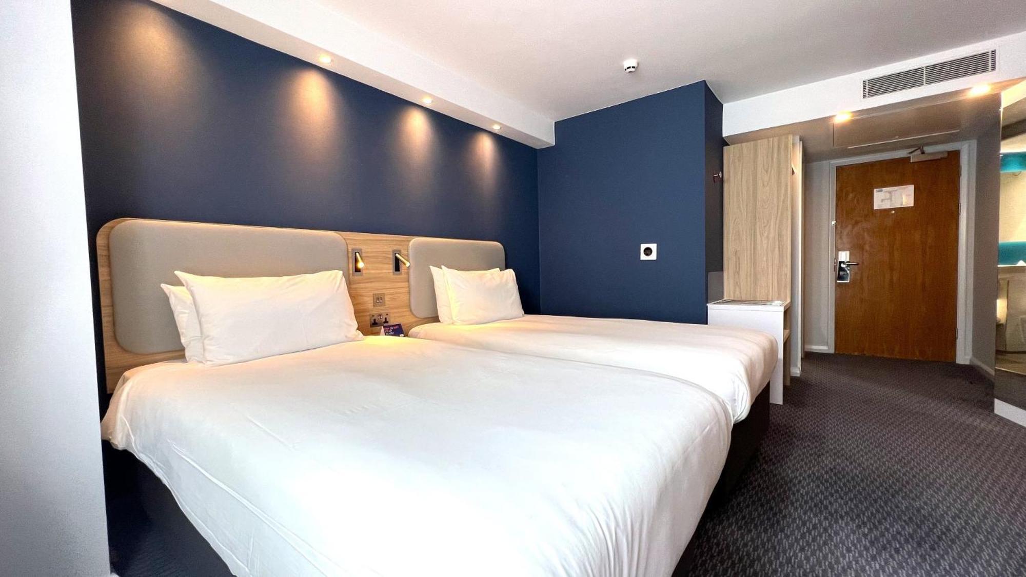 Holiday Inn Express Windsor By Ihg Kültér fotó