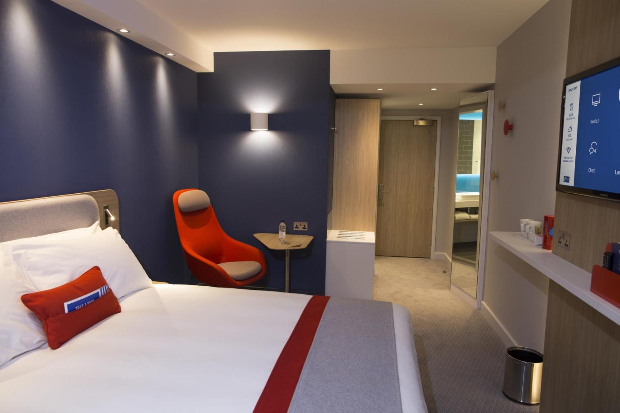 Holiday Inn Express Windsor By Ihg Kültér fotó