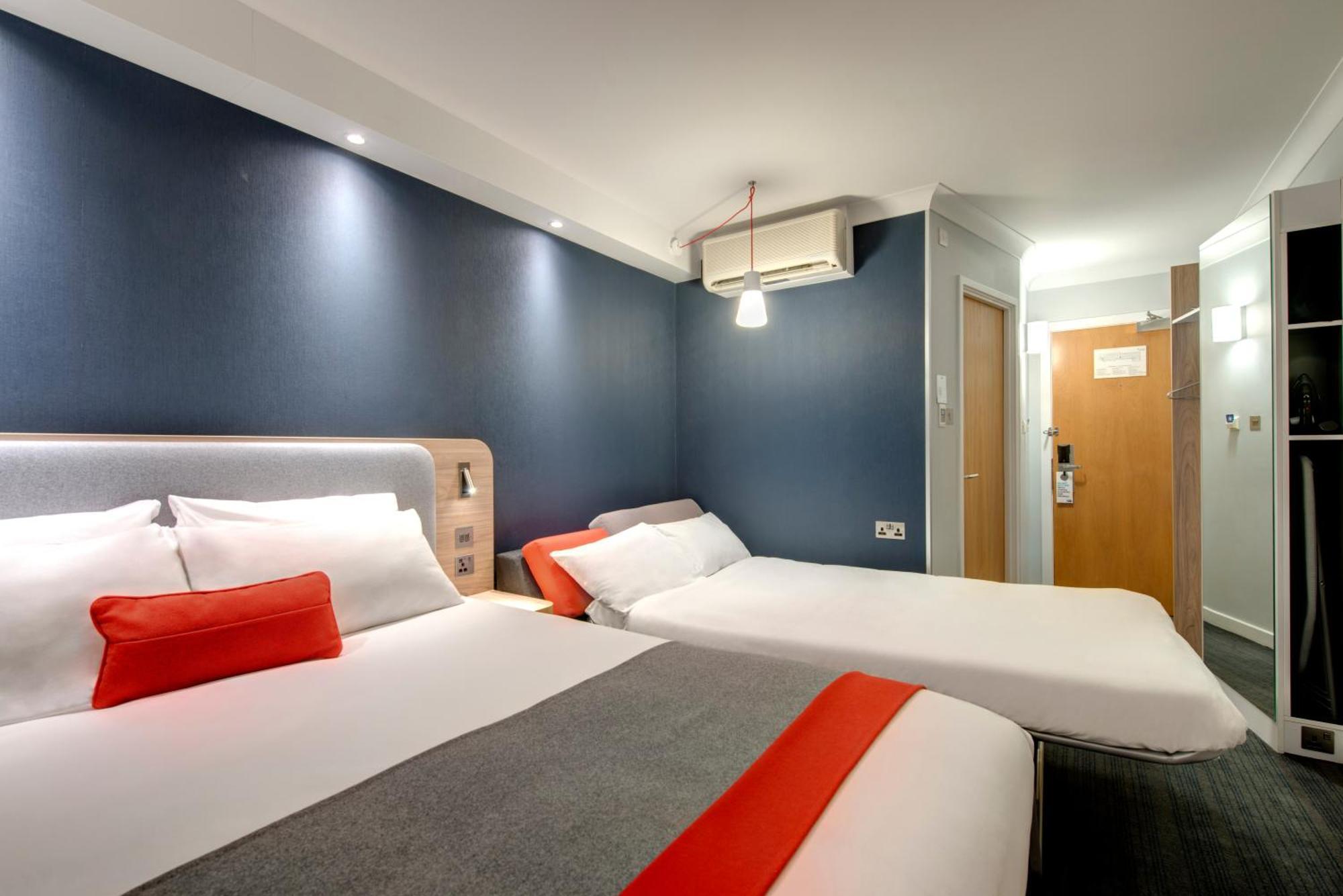 Holiday Inn Express Windsor By Ihg Kültér fotó