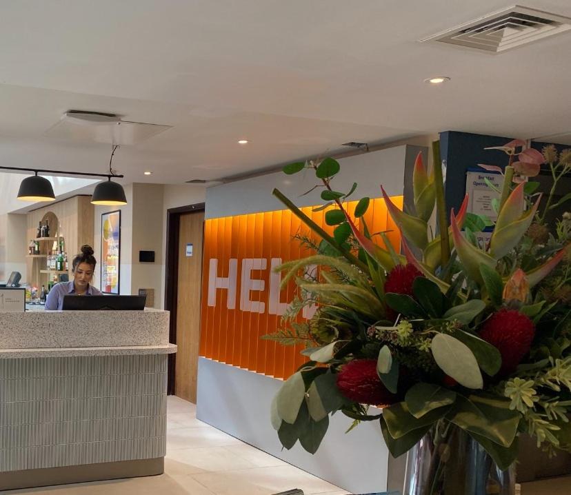 Holiday Inn Express Windsor By Ihg Kültér fotó