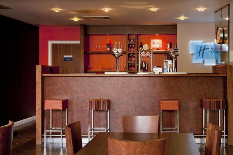Holiday Inn Express Windsor By Ihg Kültér fotó