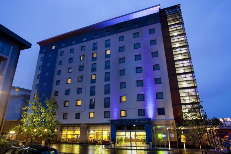 Holiday Inn Express Windsor By Ihg Kültér fotó