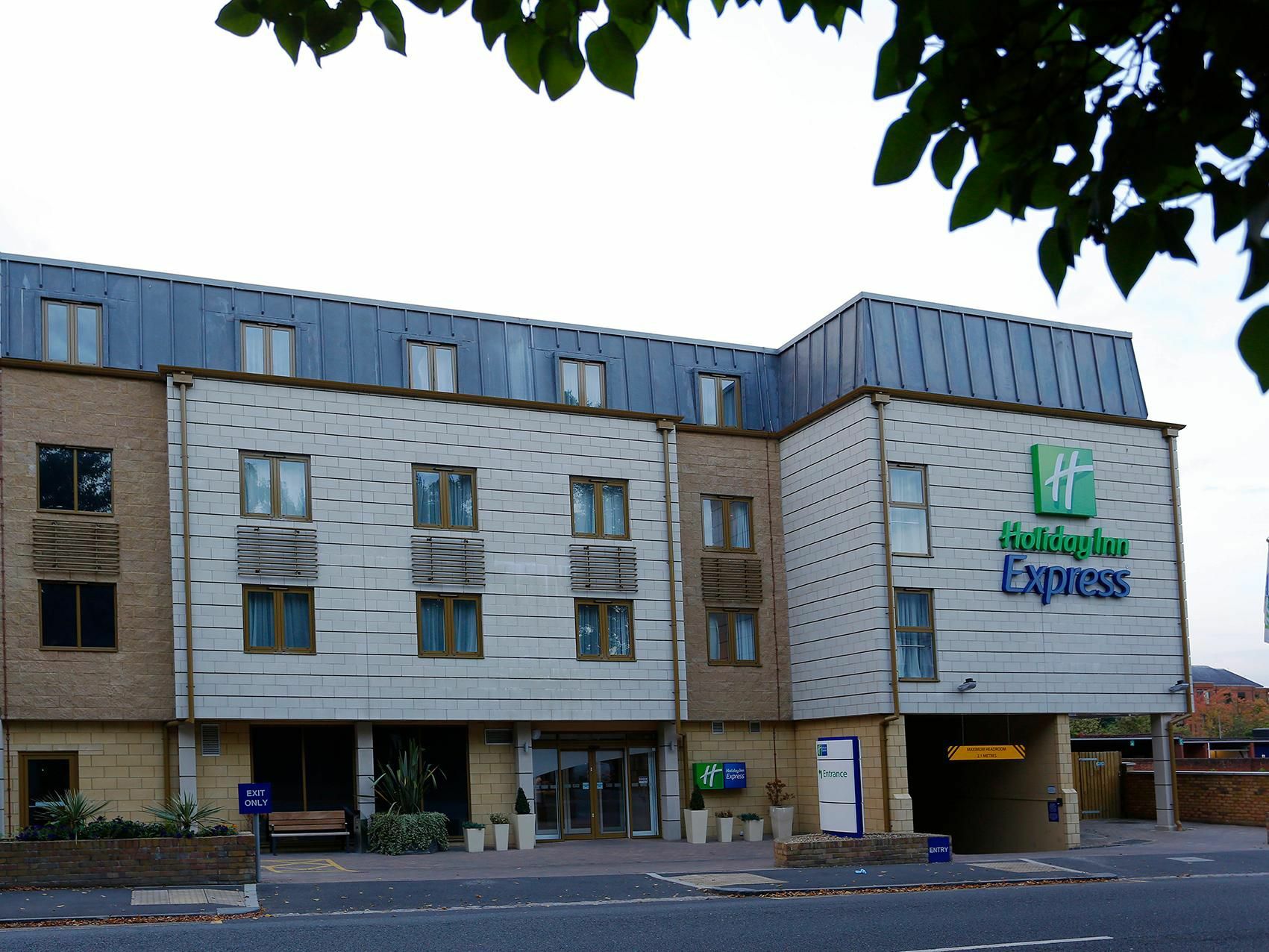 Holiday Inn Express Windsor By Ihg Kültér fotó